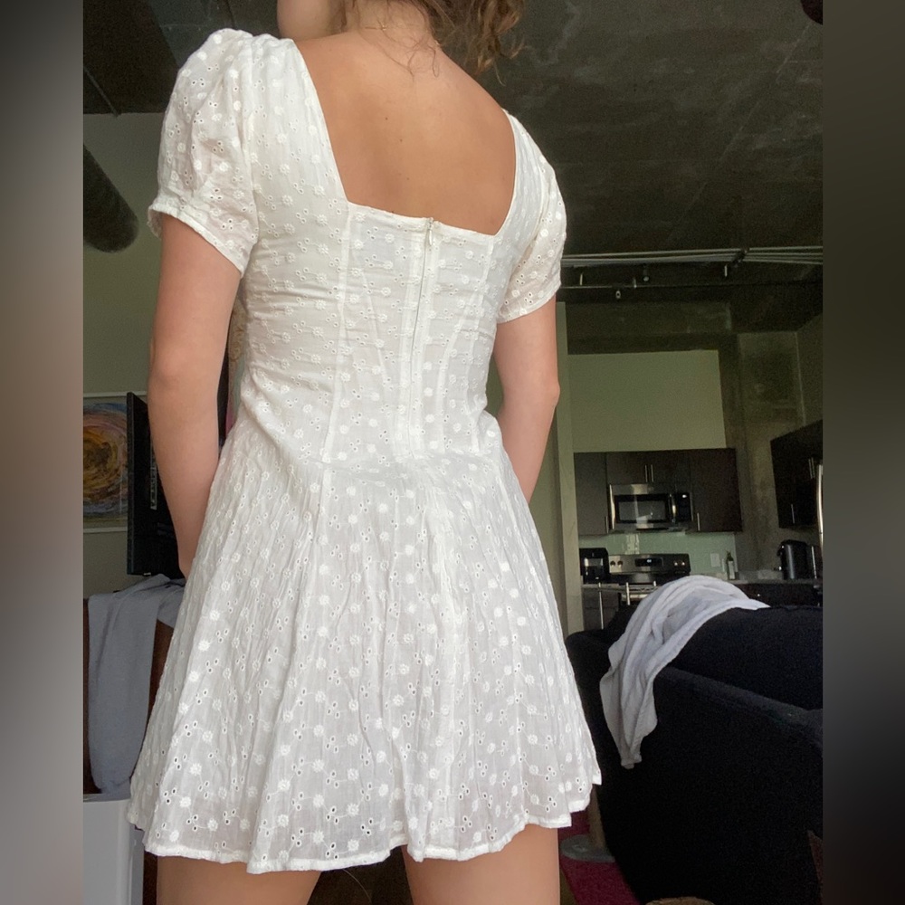 Seven wonders | RUNAWAY the label white eyelet dress - Picture 3 of 7